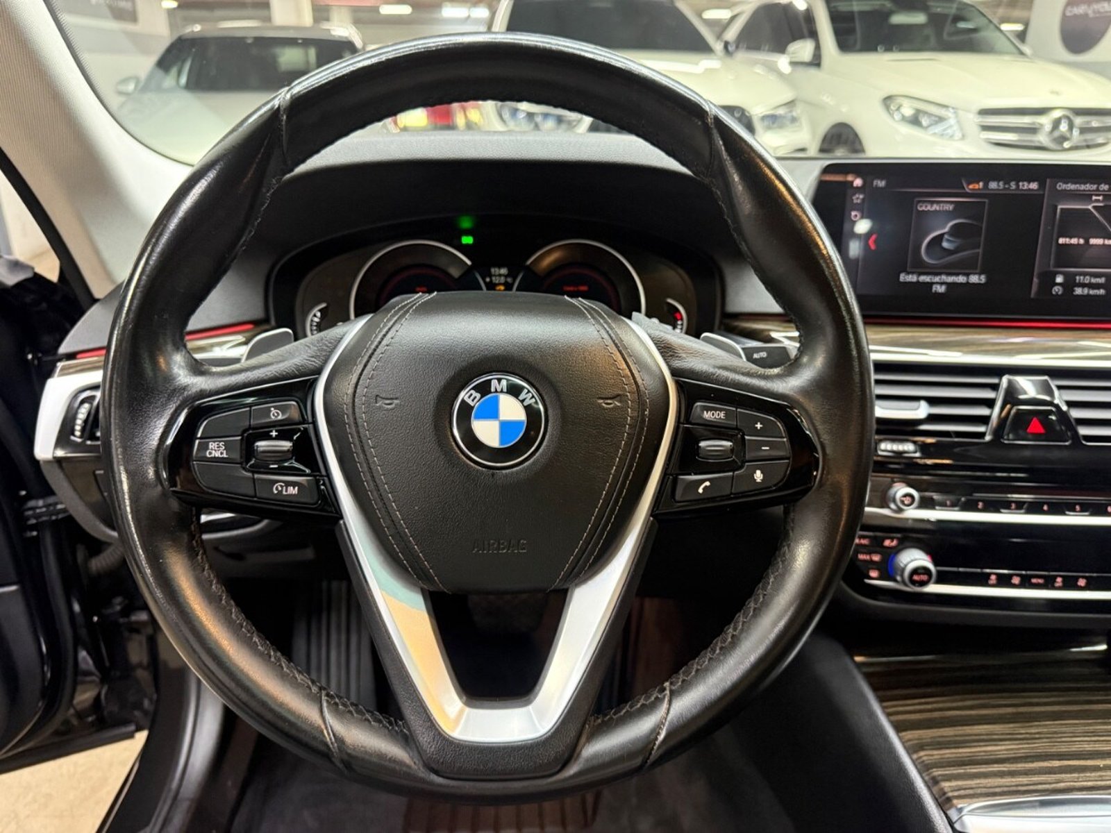 BMW 520 UNICO DUEÑO 2019 - Imagen 8 de 10