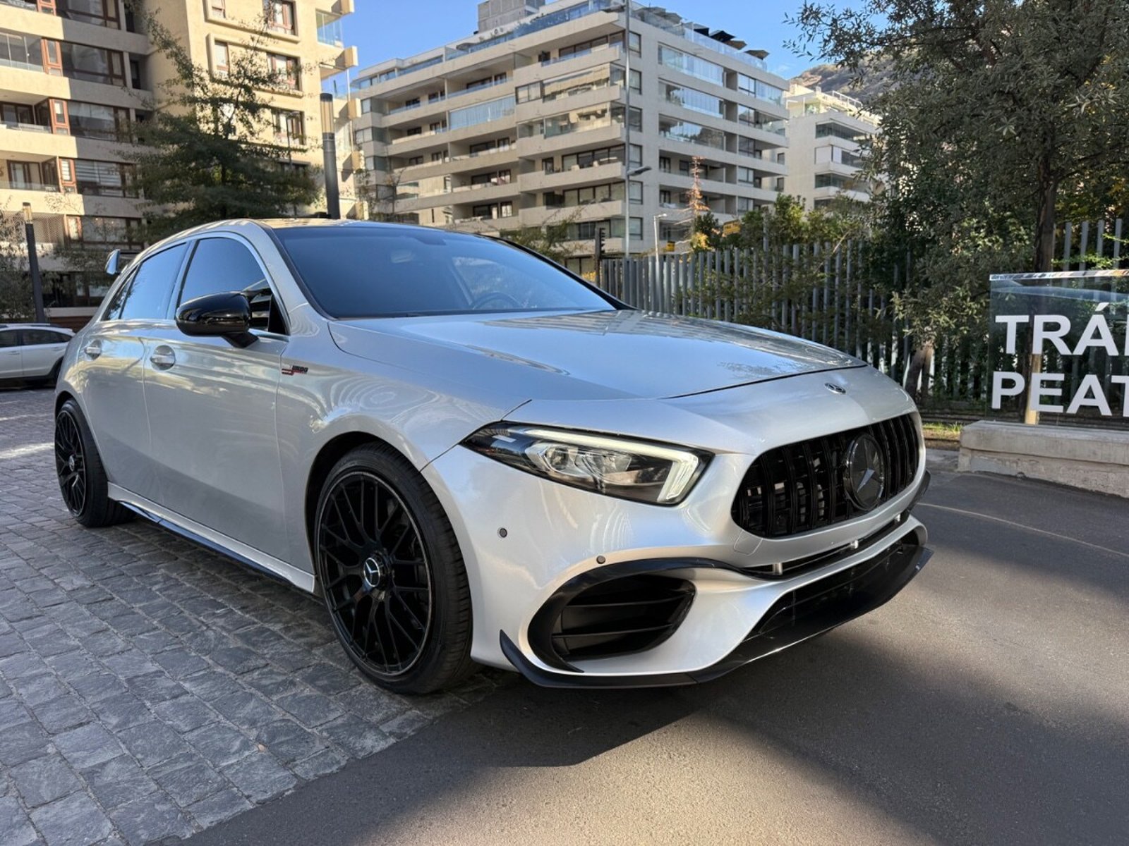 MERCEDES-BENZ A250 SPORT A2500 LOOK AMG 2019 - Imagen 3 de 10