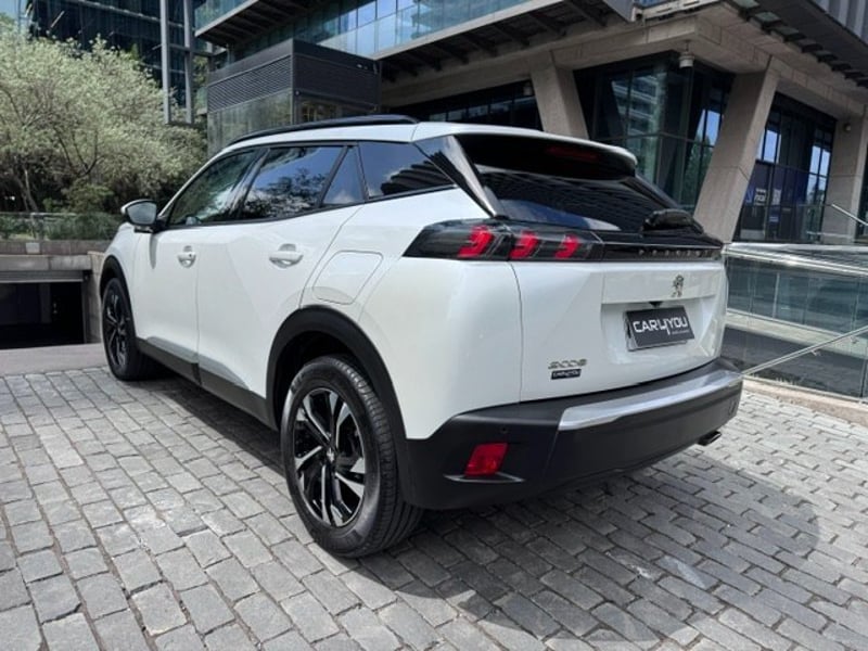 Peugeot 2008 DIESEL - ALLURE - AUT 2021 - Imagen 7 de 10