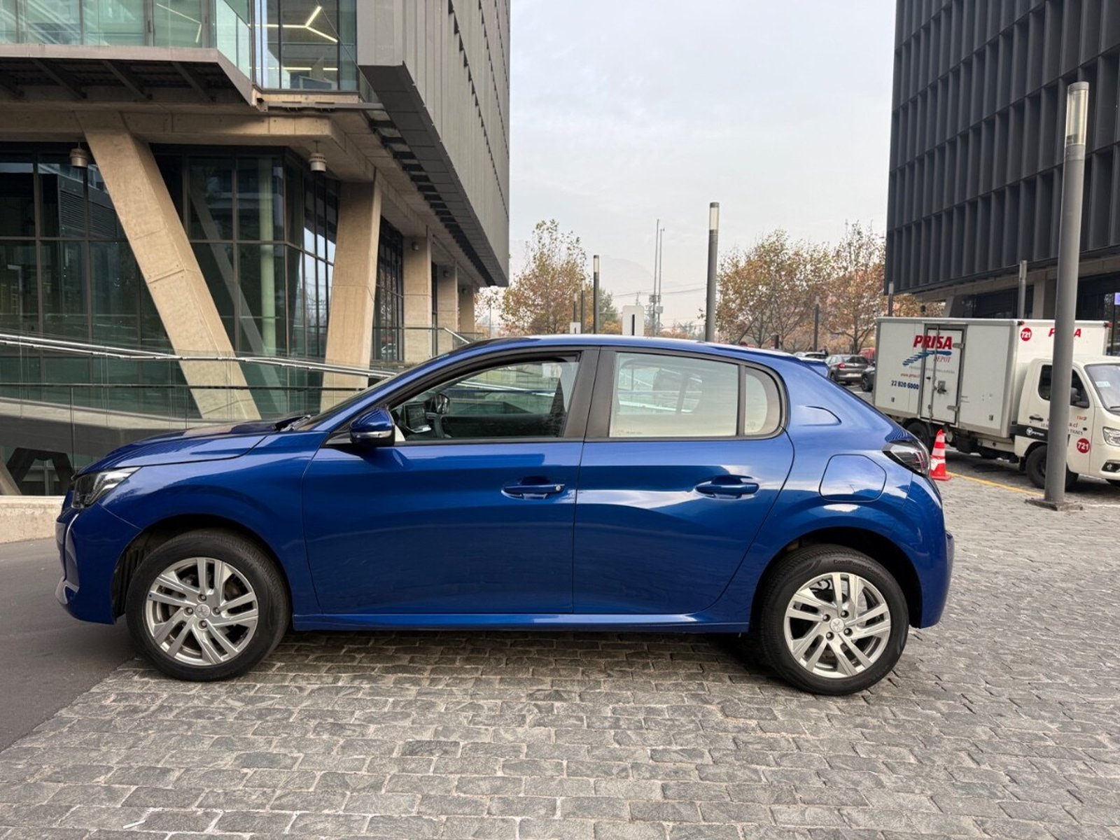PEUGEOT 208 STYLE PURETECH 2023 - Imagen 4 de 9