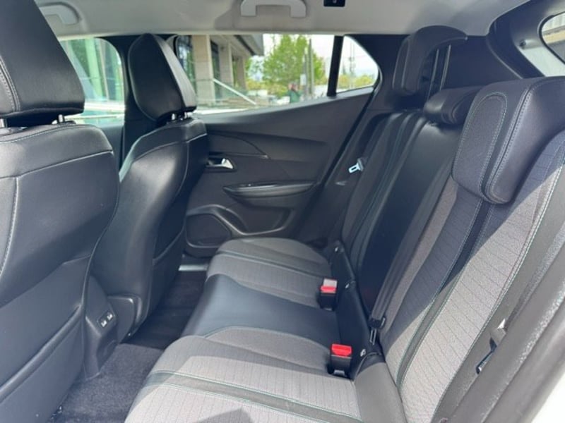Peugeot 2008 DIESEL - ALLURE - AUT 2021 - Imagen 10 de 10