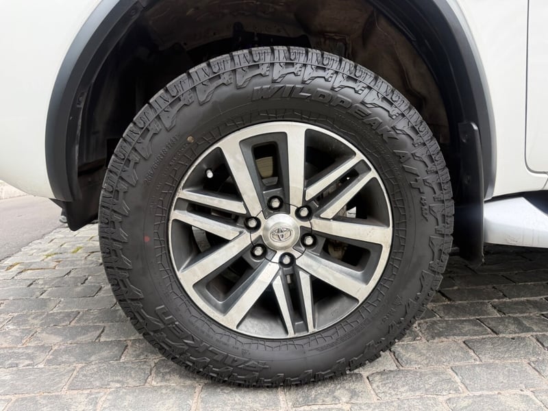 Toyota FORTUNER SRX 4X4 2019 - Imagen 7 de 10