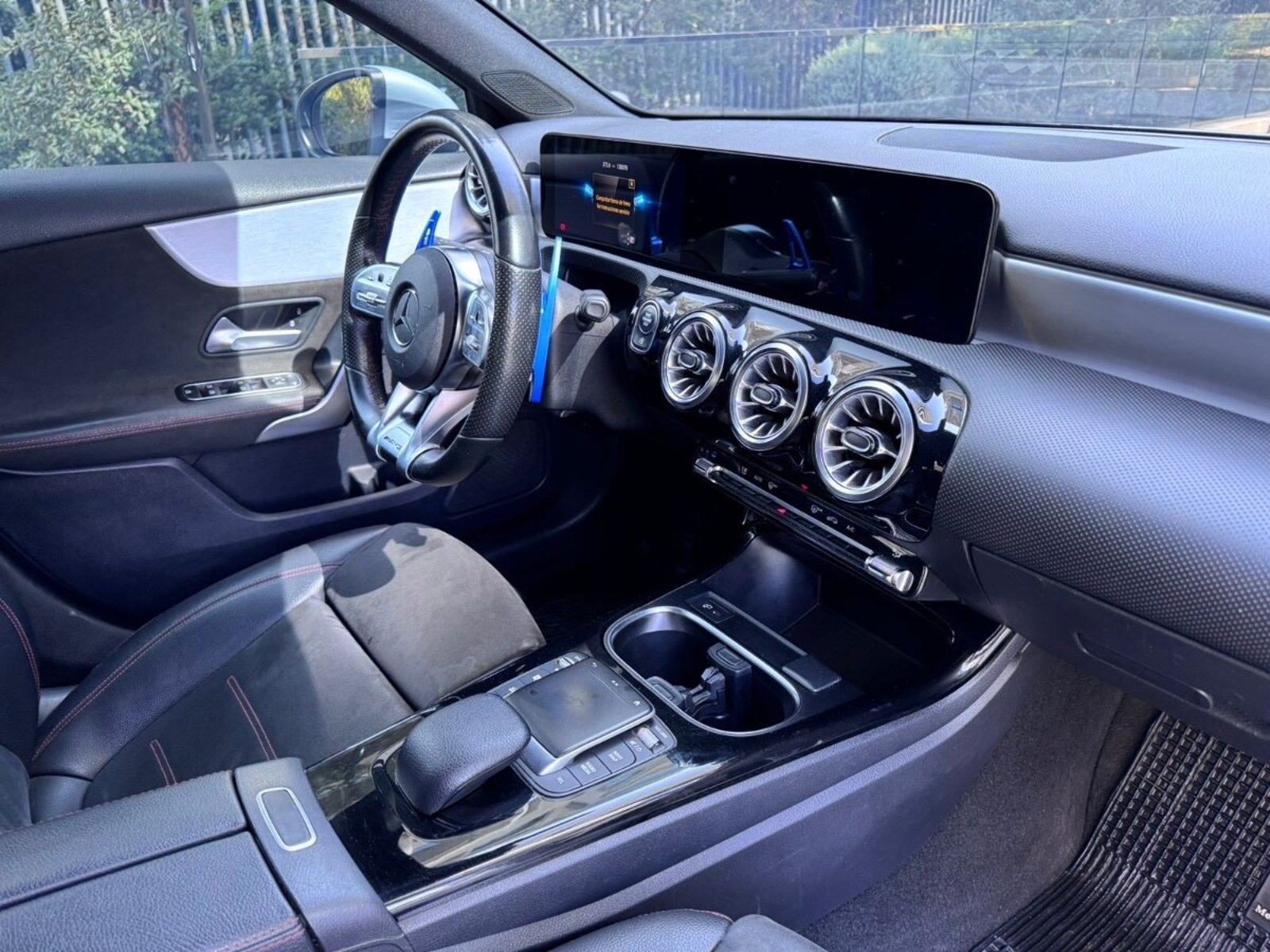 MERCEDES-BENZ A250 SPORT LOOK AMG 2021 - Imagen 9 de 10
