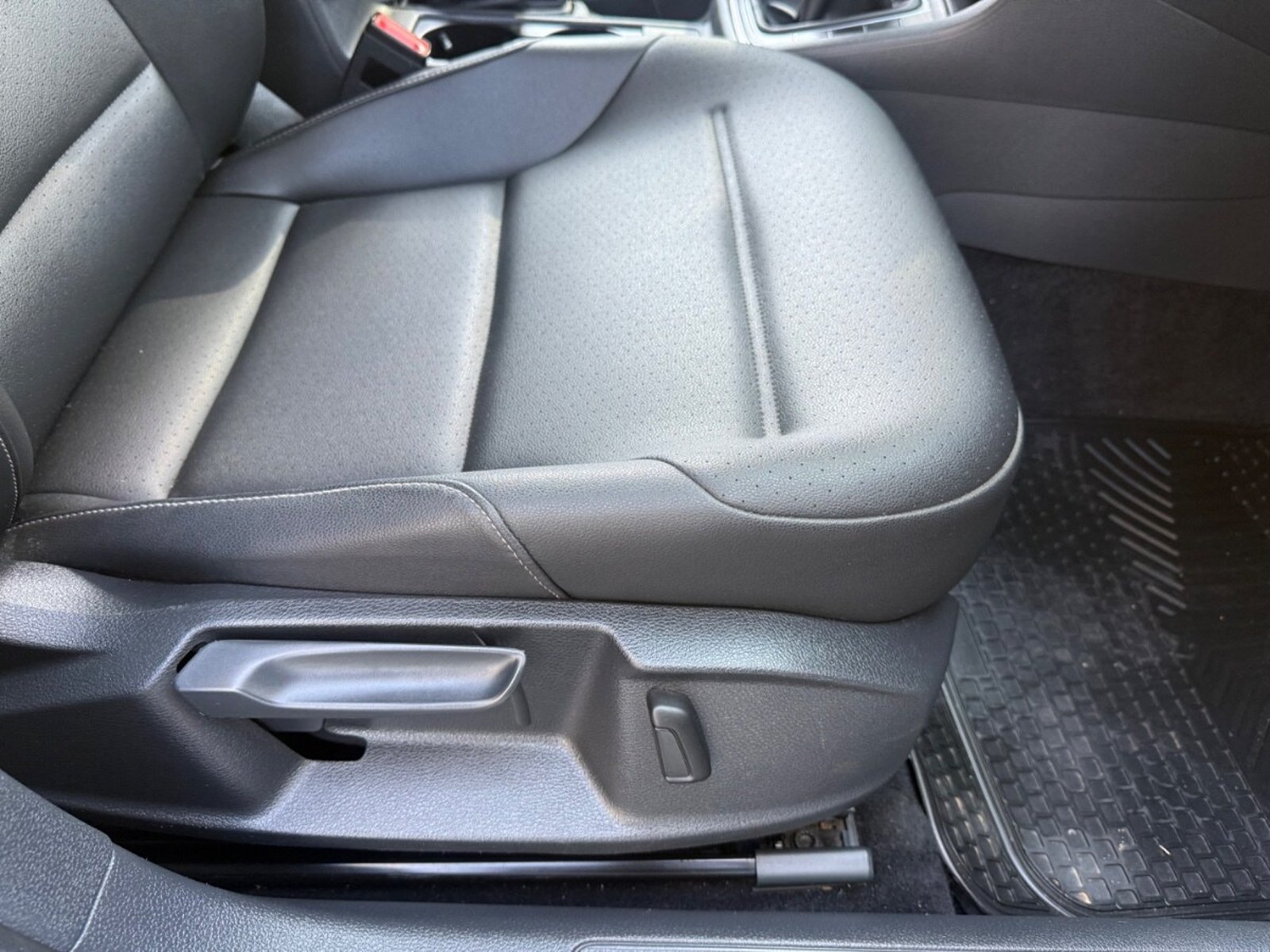 VOLKSWAGEN GOLF VARIANT 2.0 TDI 2017 - Imagen 9 de 10
