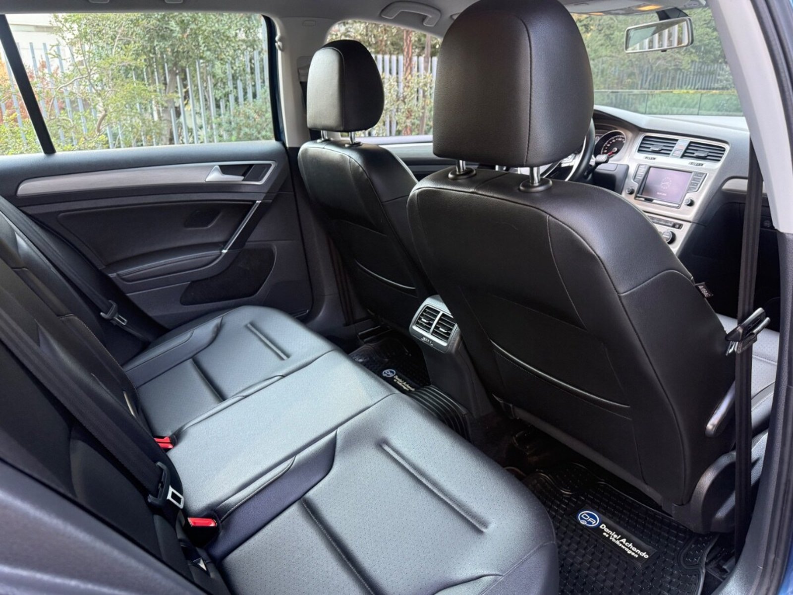 VOLKSWAGEN GOLF VARIANT 2.0 TDI 2017 - Imagen 7 de 10