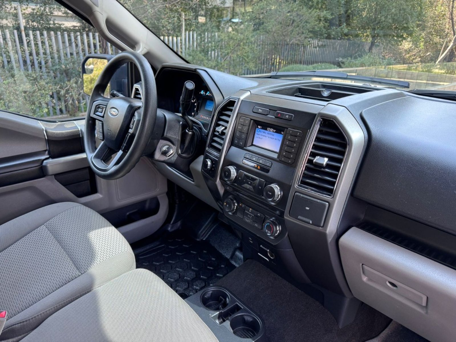 Ford F-150 3.3 XLT 4X4 REG CAB AT 2P. 2019 - Imagen 9 de 10