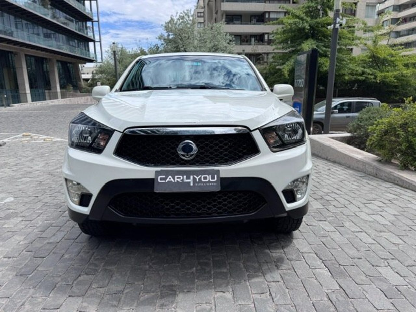 SsangYong ACTYON SPORTS DIESEL 2018 - Foto 2 de 10