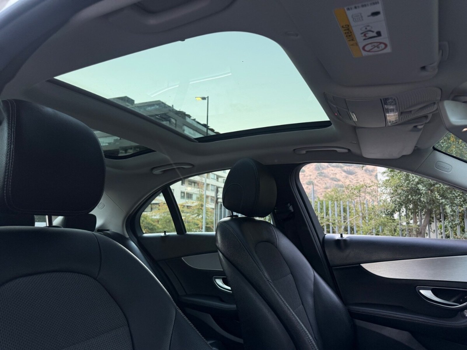 MERCEDES-BENZ C180 unico dueño 2019 - Imagen 10 de 10