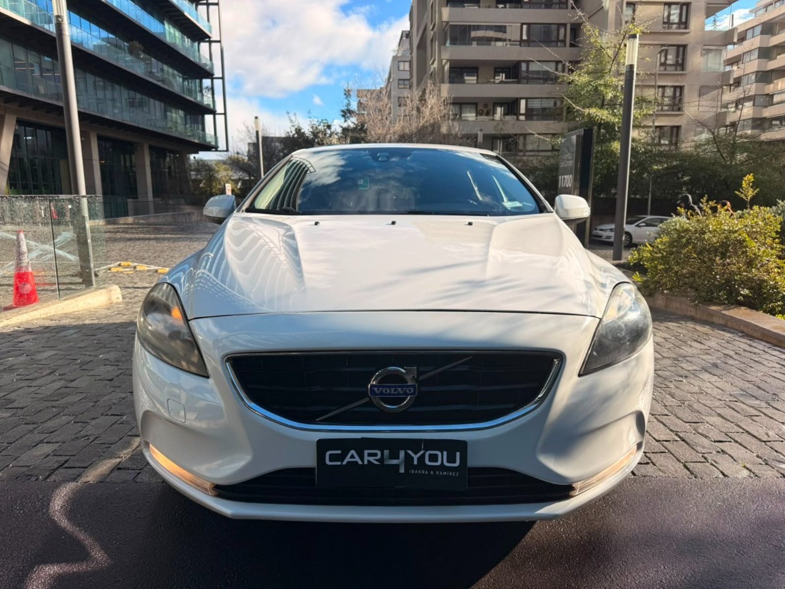 Volvo V40 D2 Comfort MT Diesel 2016 - Foto 2 de 10