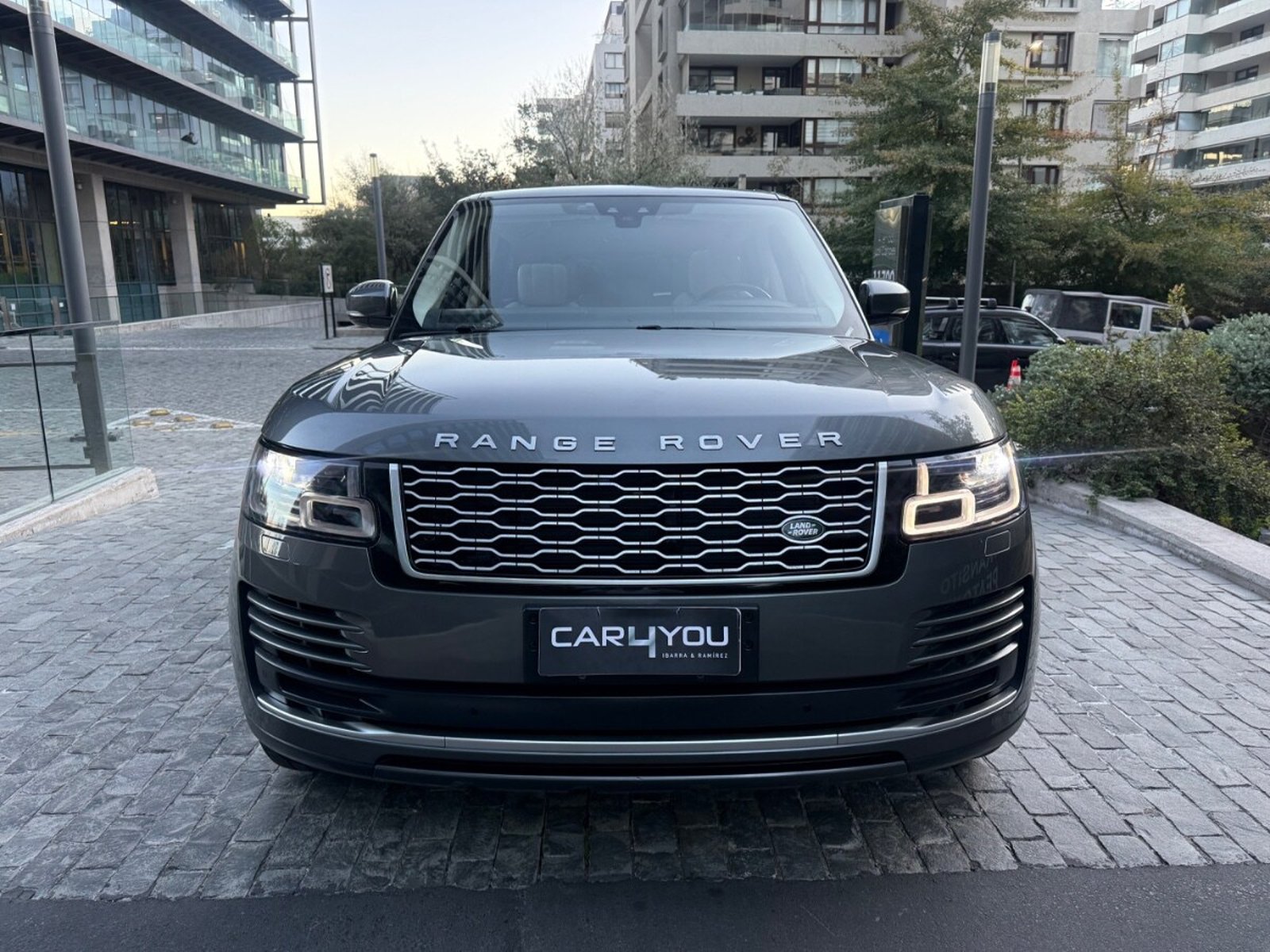 Land Rover Range Rover VOGUE 3.0 Diesel v6 2018 - Foto 2 de 10