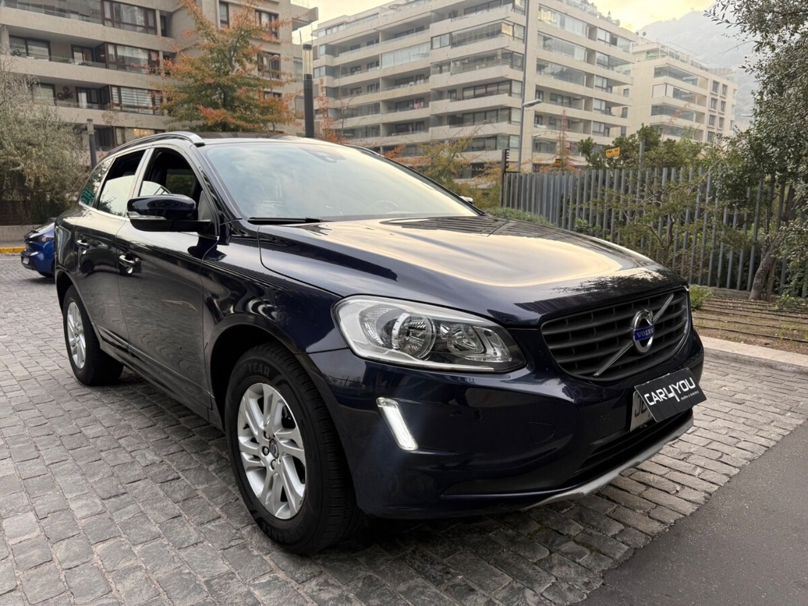 VOLVO XC60 T5 AWD 2017 - Imagen 3 de 10
