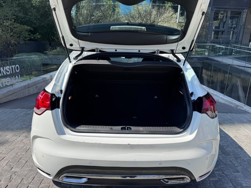 DS Automobiles DS 4 CROSSBACK 2017 - Imagen 7 de 10