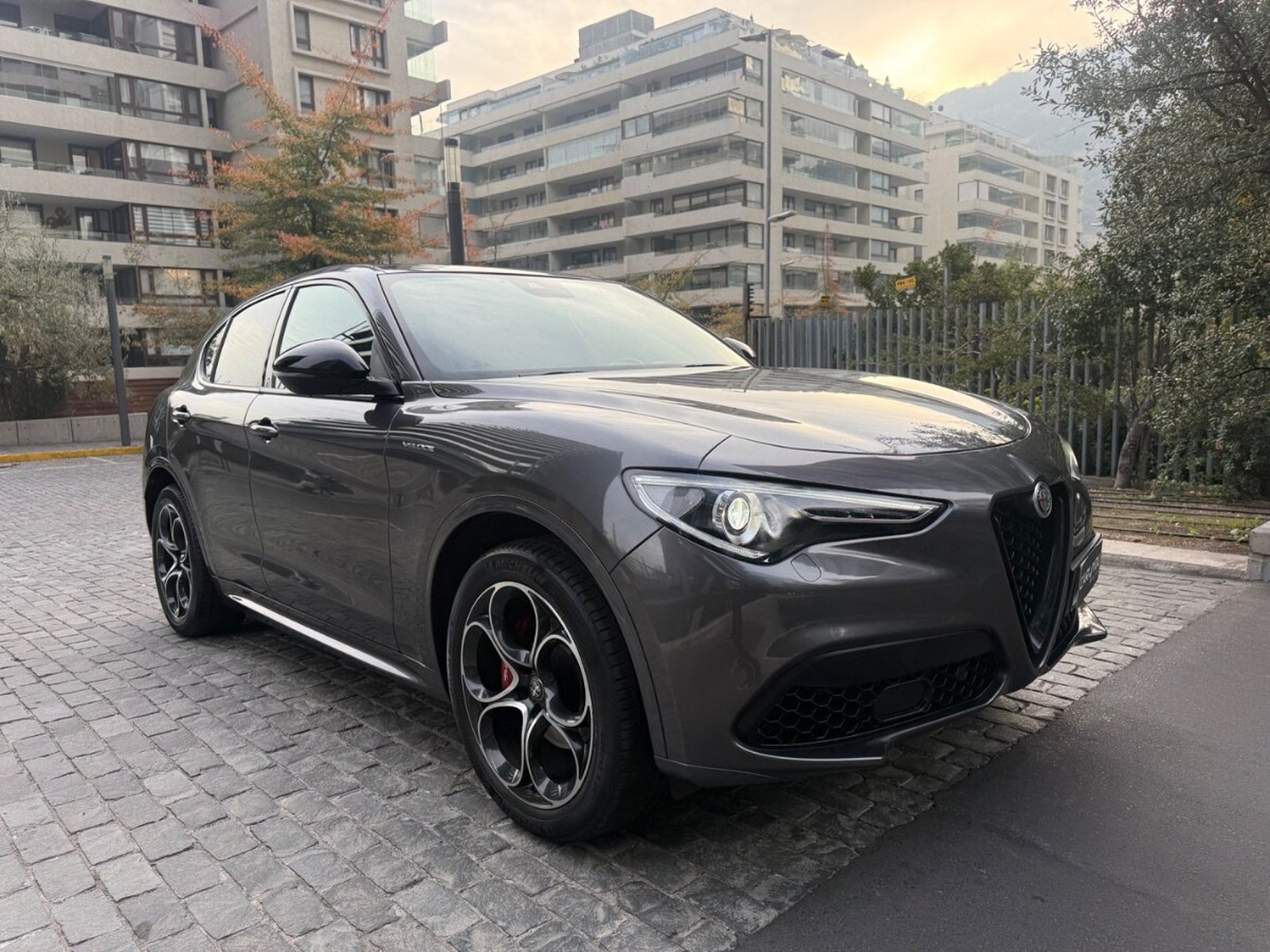ALFA ROMEO STELVIO VELOCE 2023 - Imagen 3 de 10