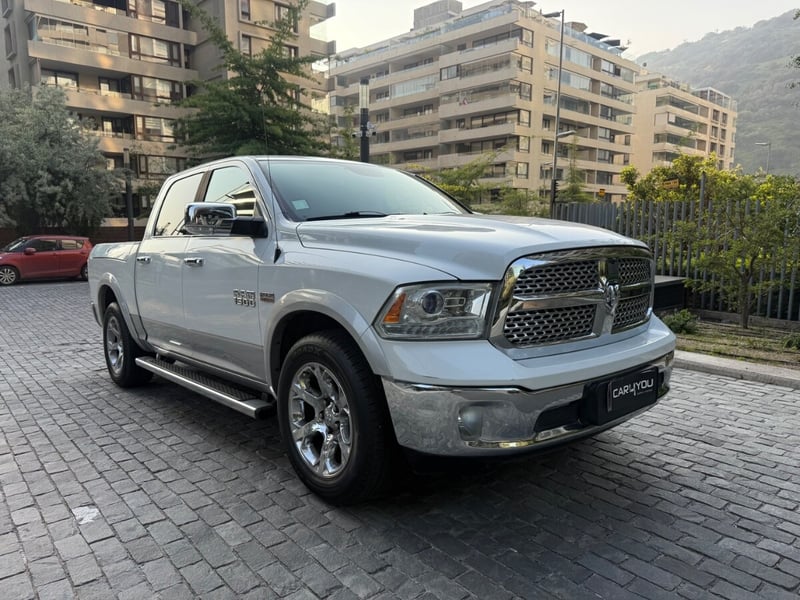 Dodge RAM 1500 LARAMIE 5.7 HEMI 2016 - Imagen 3 de 8