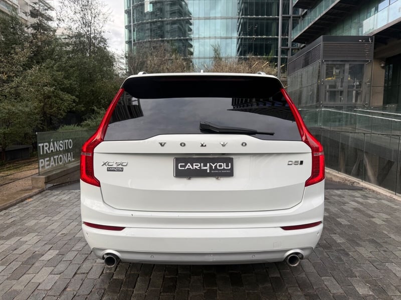Volvo XC90 D5 AWD 2016 - Imagen 5 de 10