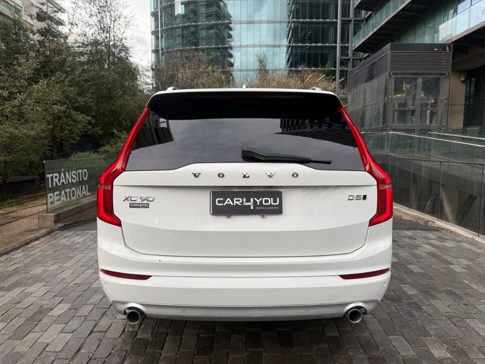 Volvo XC90 D5 AWD 2016 - Imagen 5 de 10
