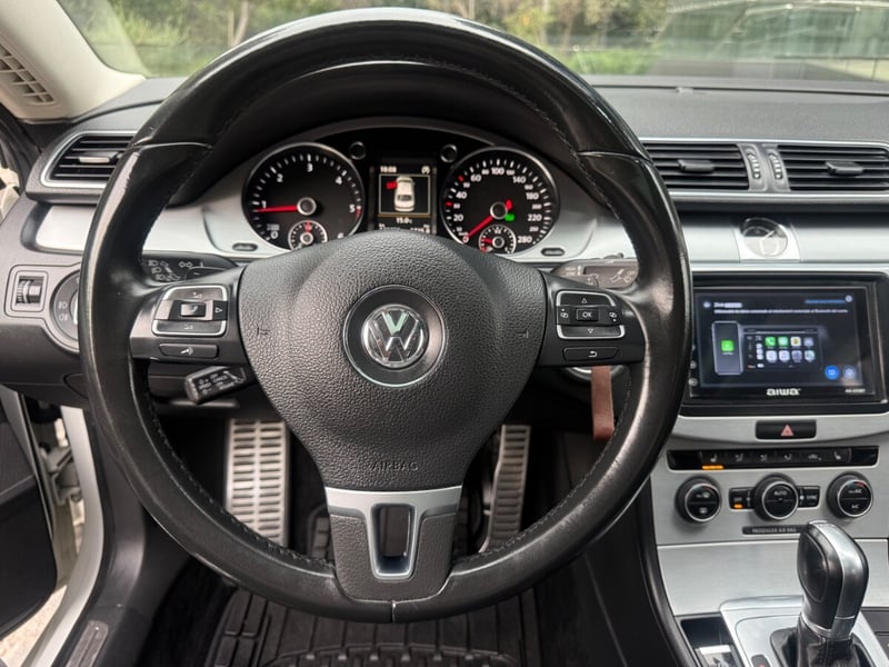Volkswagen PASSAT CC 2018 - Imagen 9 de 10