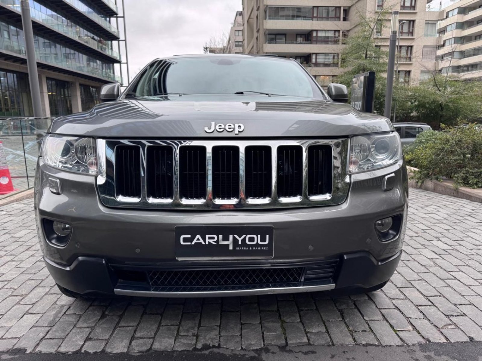 Jeep GRAND CHEROKEE 3.6 LIMITED 4X4 AT 5P. 2012 - Foto 3 de 10