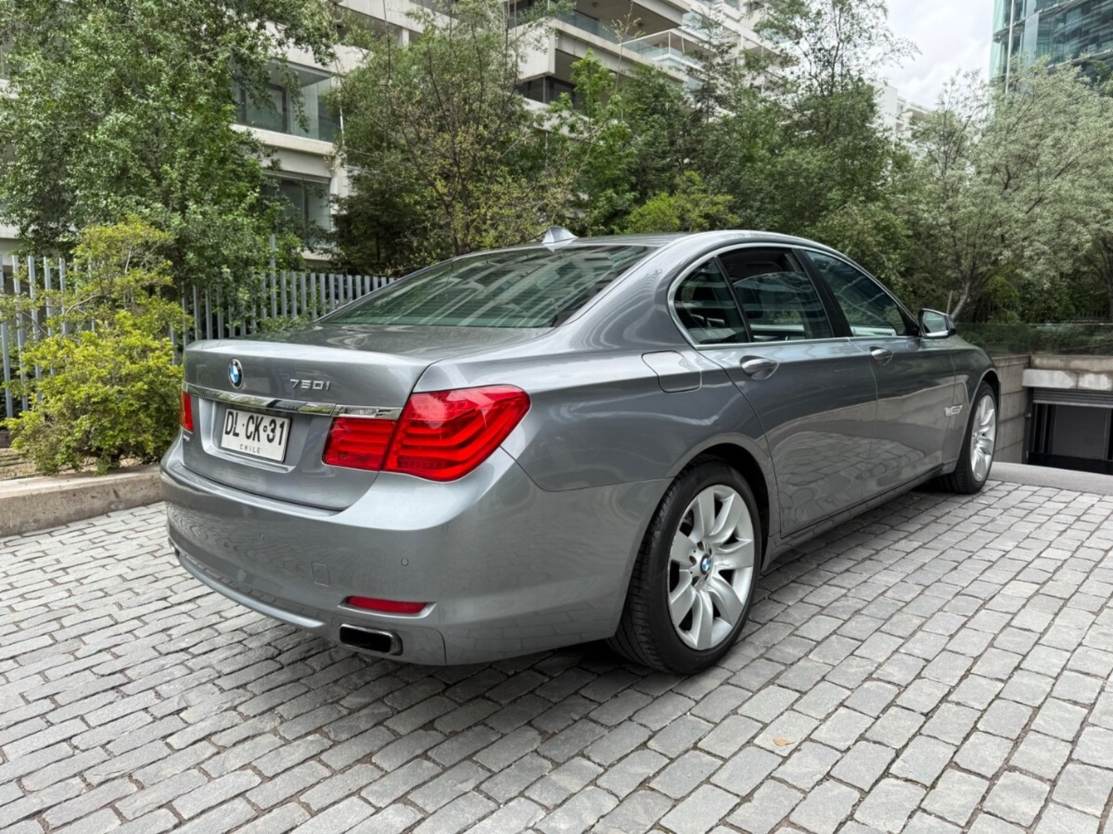 BMW 750 NIGHT VISION 2012 - Foto 4 de 10