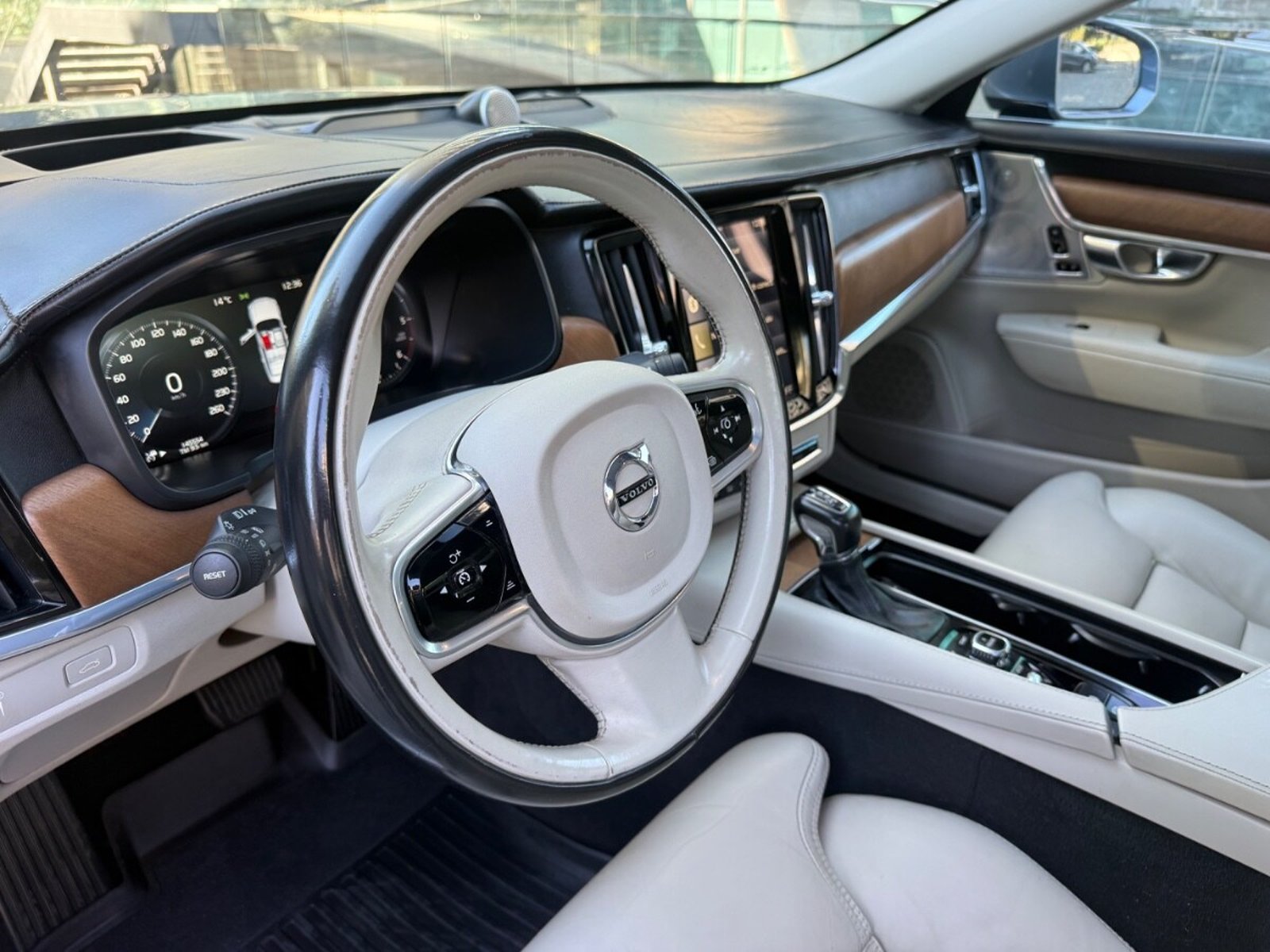 Volvo S90 D5 INSCRIPTION 2017 - Imagen 9 de 10