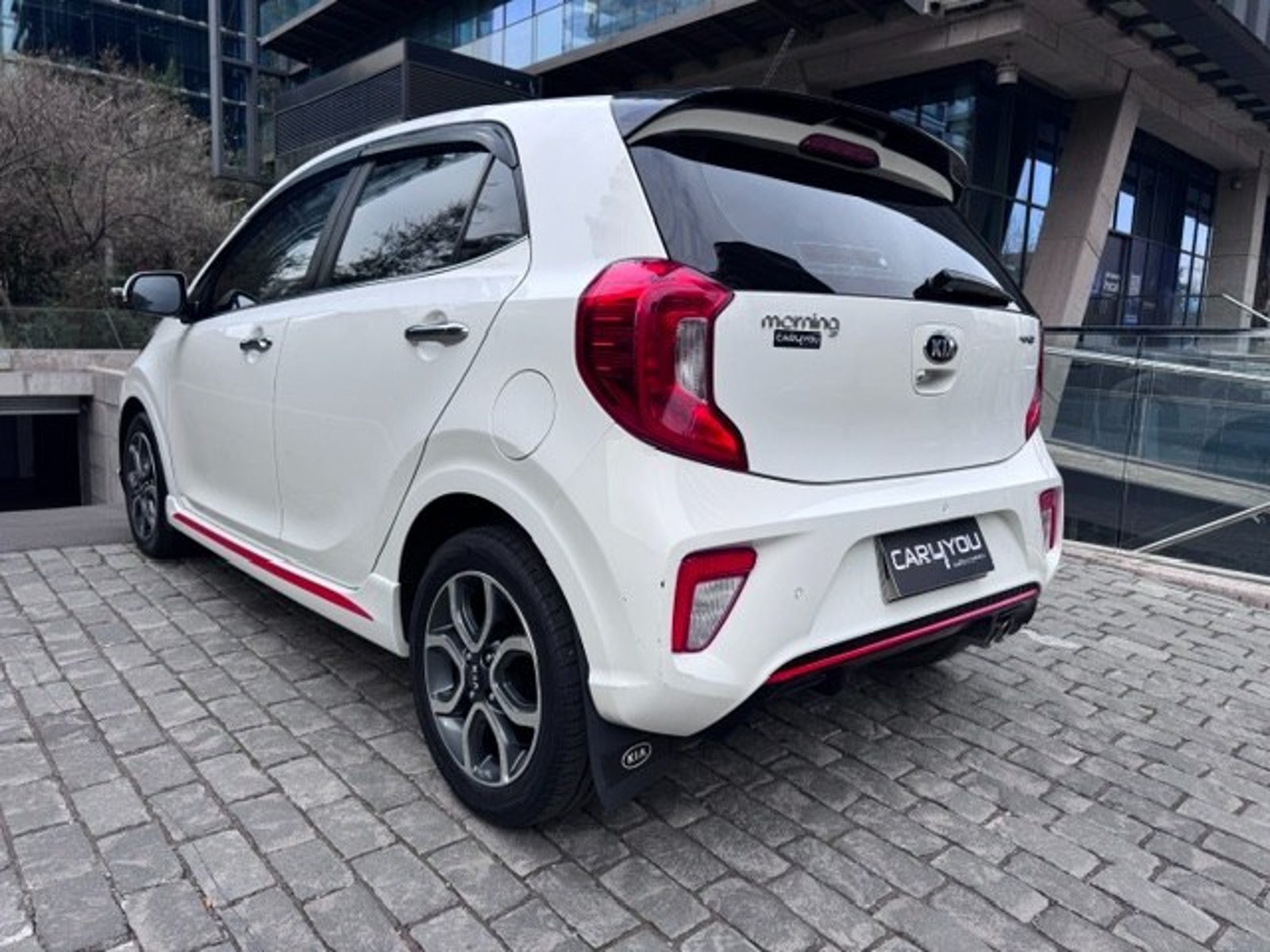 Kia MORNING GT-LINE 2018 - Foto 4 de 10