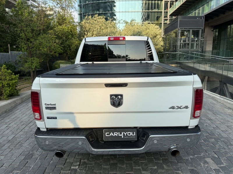 Dodge RAM 1500 LARAMIE 5.7 HEMI 2016 - Imagen 5 de 8