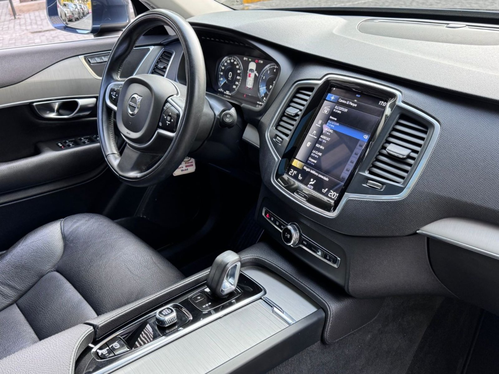 VOLVO XC90 MOMENTUM II B6 4X4 2.0 AUT 2022 - Imagen 7 de 10