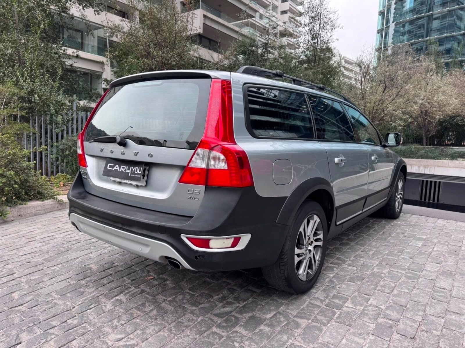 Volvo XC70 D5 PLUS 2012 - Foto 5 de 9