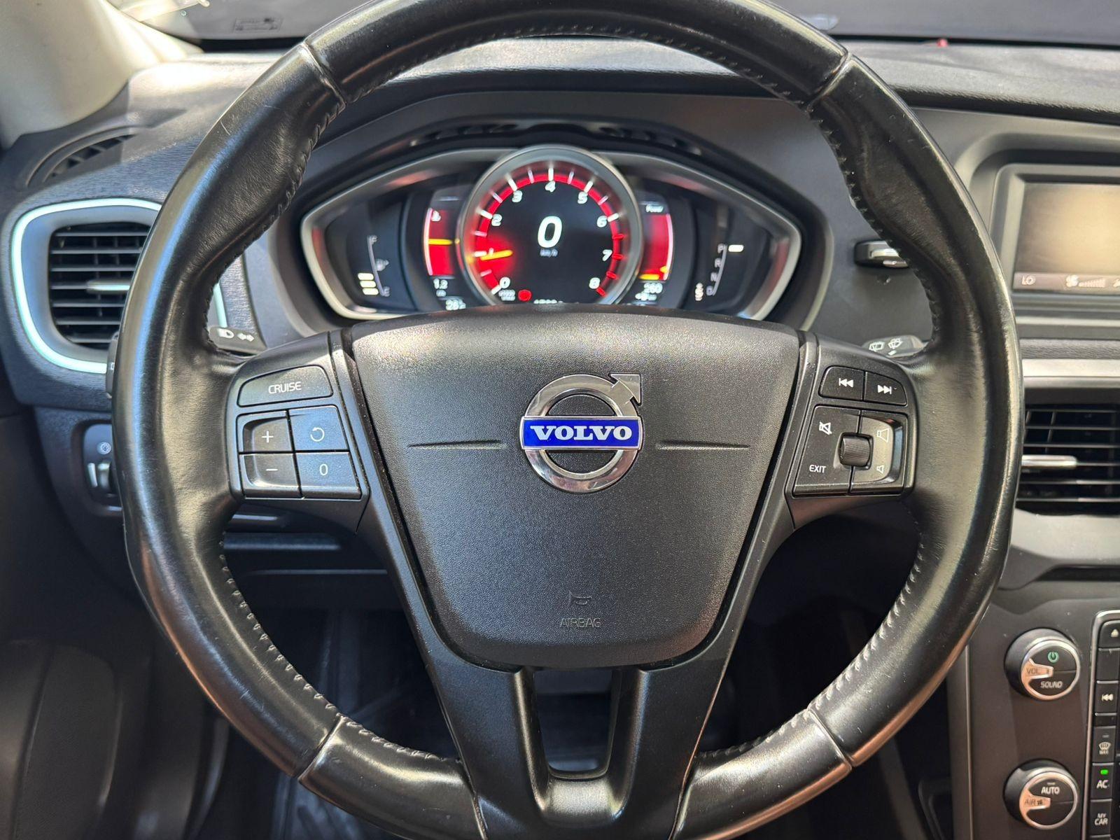 VOLVO V40 CC T4 COMFORT 2015 - Imagen 7 de 10