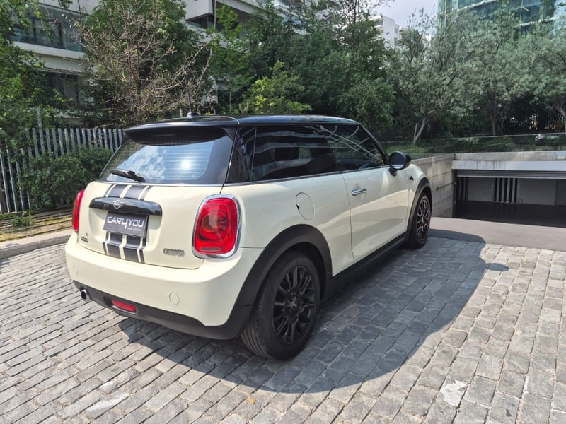 Mini COOPER F56 2019 - Imagen 6 de 10