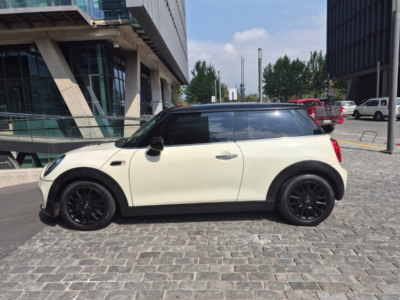 Mini COOPER F56 2019 - Imagen 7 de 10