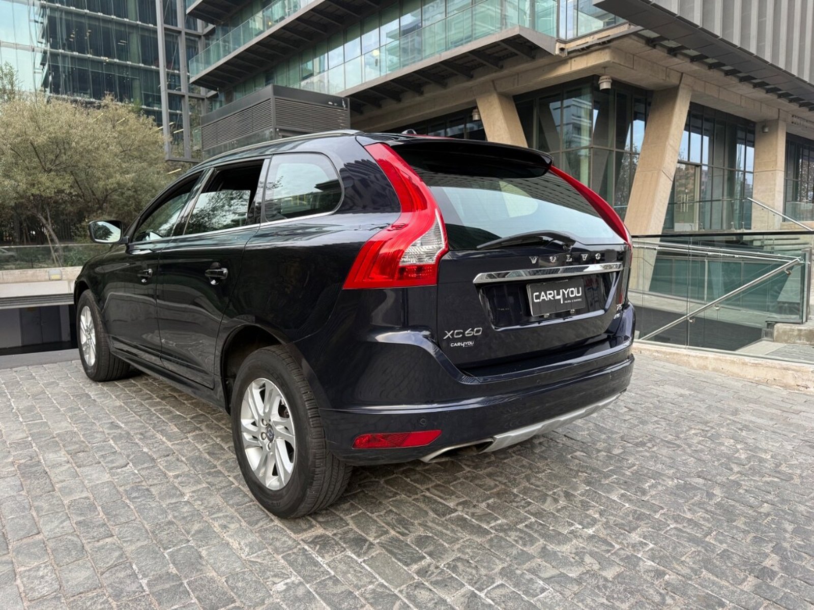 VOLVO XC60 T5 AWD 2017 - Imagen 6 de 10