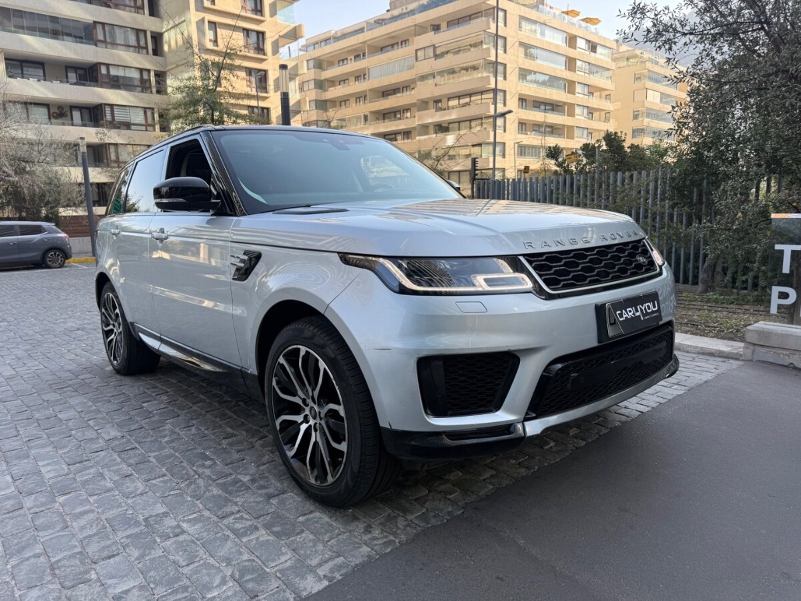 LAND ROVER RANGE ROVER SPORT HSE TECHO PANORAMICO 2019 - Foto 3 de 10