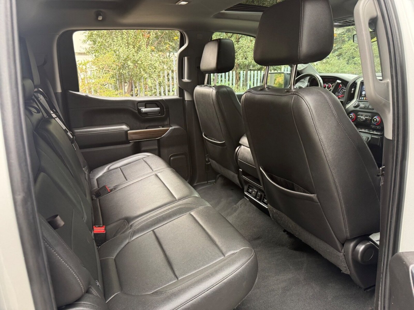 CHEVROLET SILVERADO TRAIL BOSS 2021 - Imagen 8 de 9