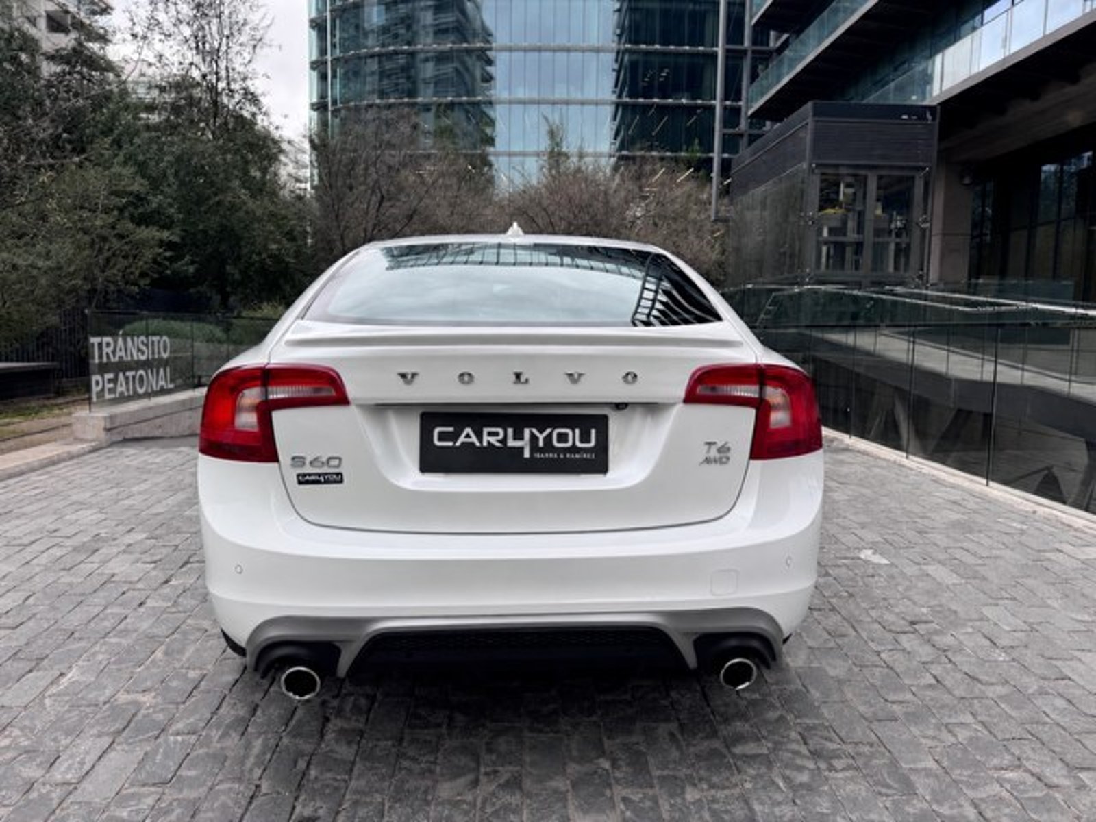 Volvo S60 T6 4WD. 2018 - Imagen 4 de 10