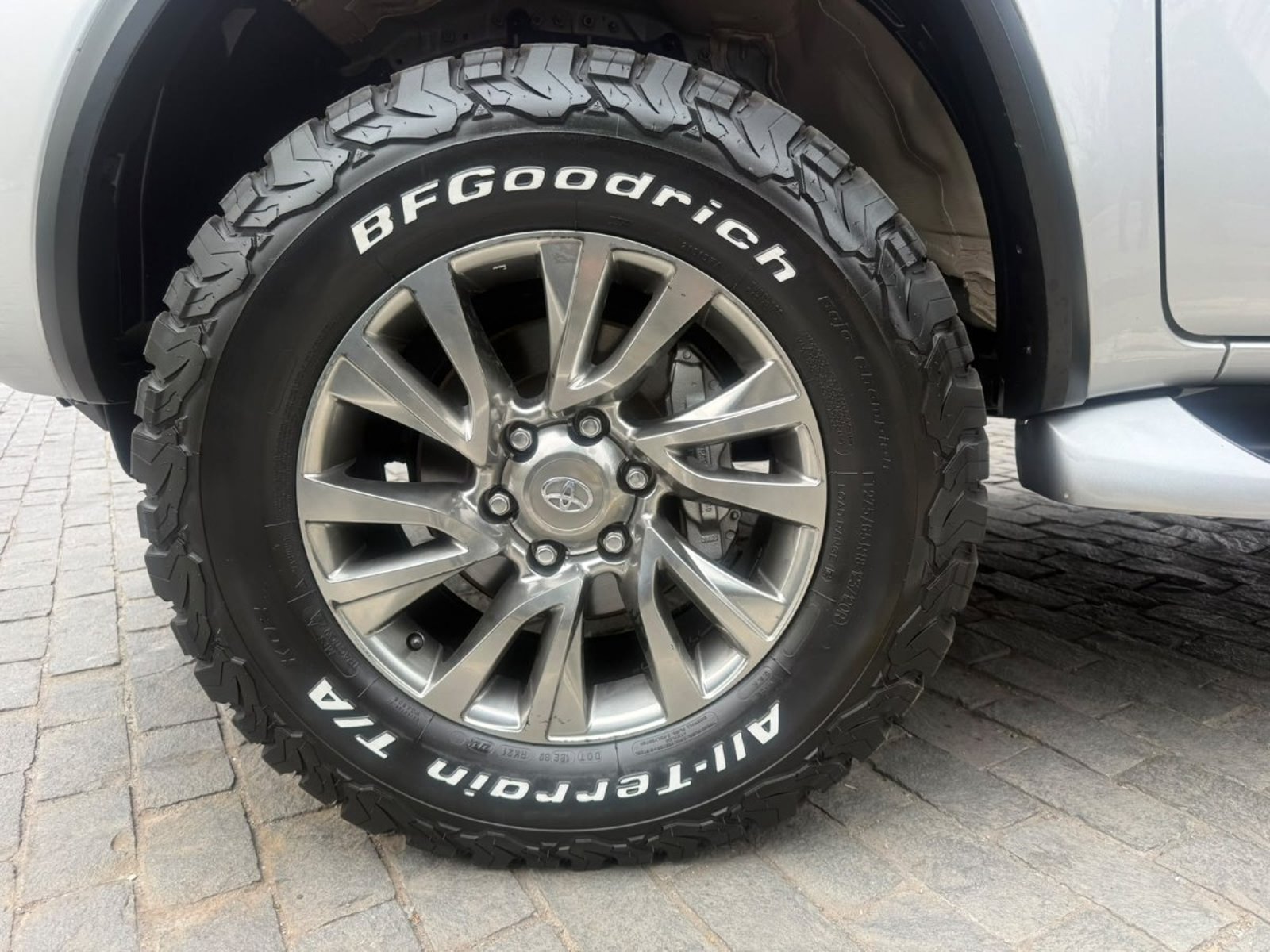 Toyota FORTUNER SRX 2.7 2019 - Imagen 10 de 10
