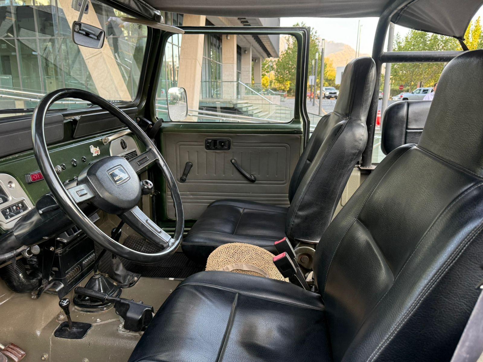 TOYOTA LAND CRUISER FJ40 4X4 AÑO 1981 - Imagen 10 de 10