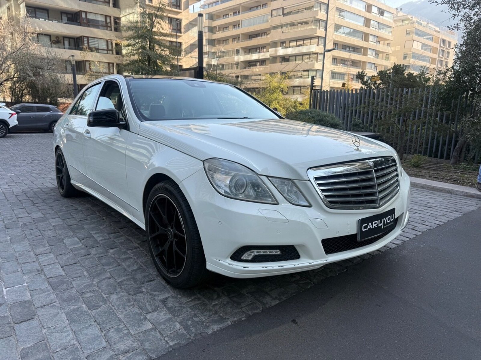 MERCEDES-BENZ E500 v8 2010 - Foto 3 de 10