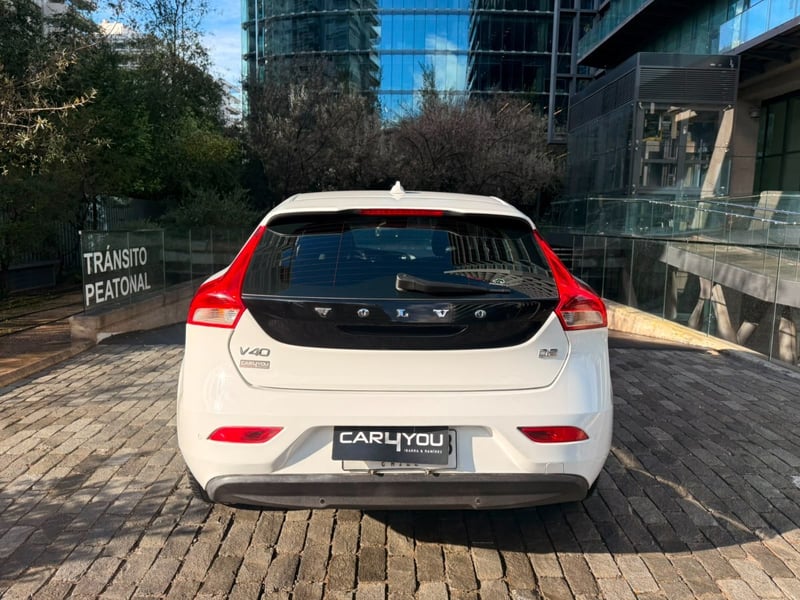 Volvo V40 D2 Comfort MT Diesel 2016 - Imagen 4 de 10