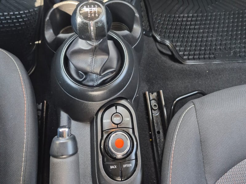 Mini COOPER F56 2019 - Imagen 10 de 10