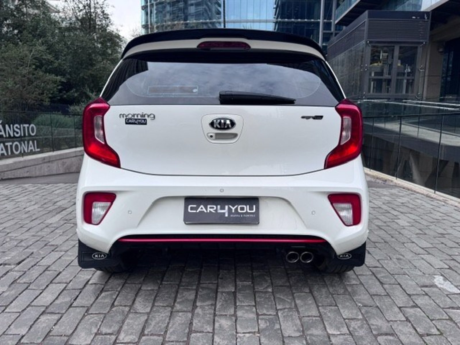 Kia MORNING GT-LINE 2018 - Foto 5 de 10