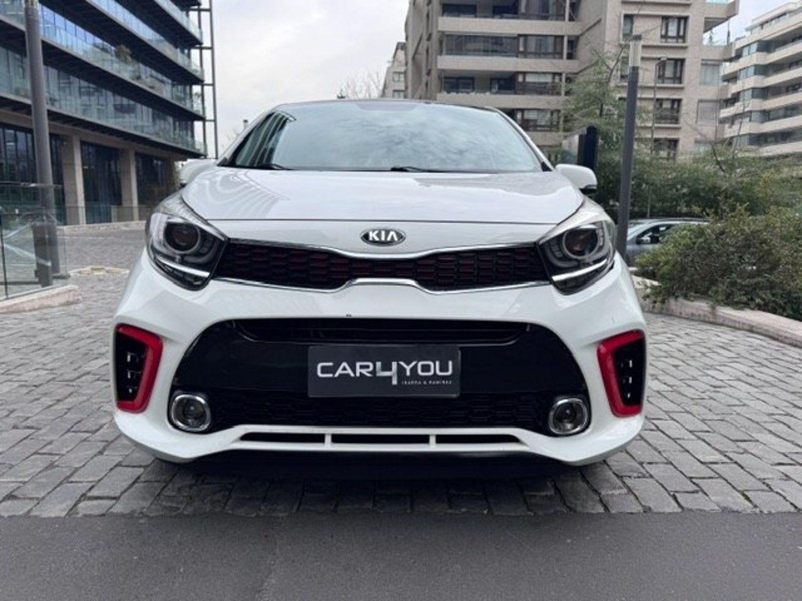 Kia MORNING GT-LINE 2018 - Foto 2 de 10