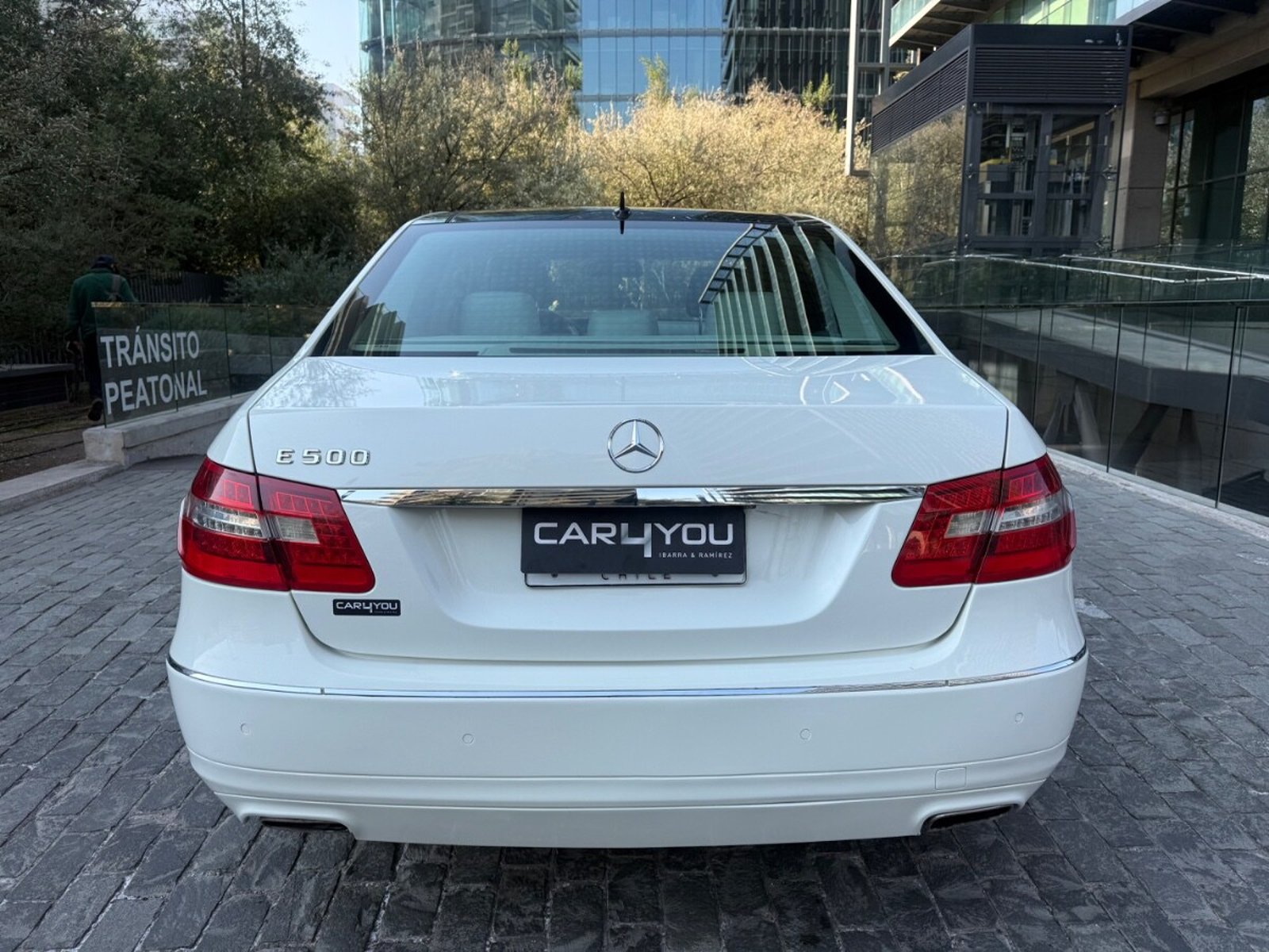 MERCEDES-BENZ E500 v8 2010 - Foto 5 de 10