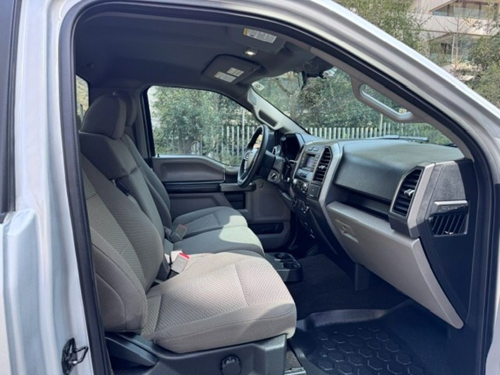 Ford F-150 XLT CABINA SIMPLE 4X4 2019 - Imagen 10 de 10