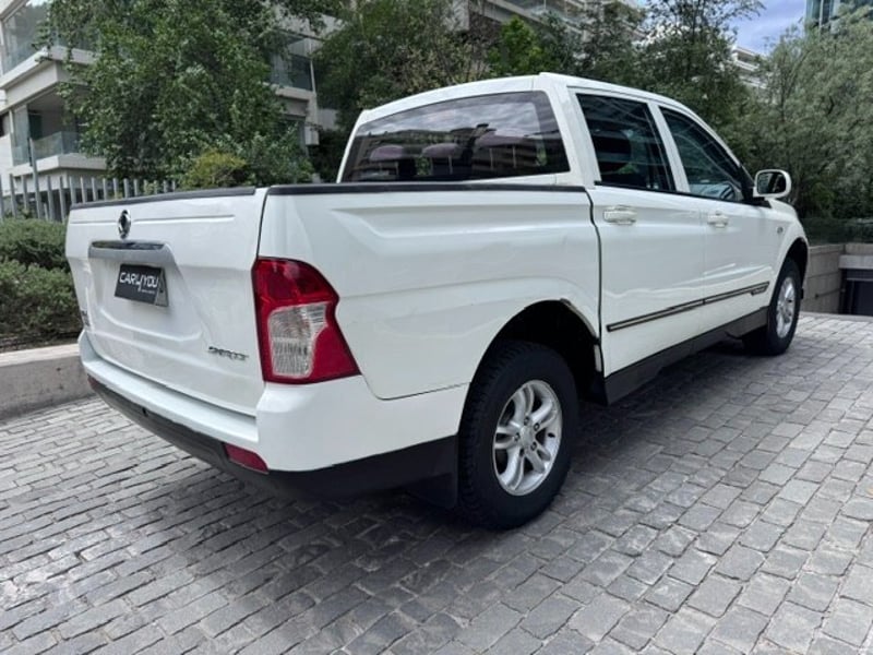 SsangYong ACTYON SPORTS DIESEL 2018 - Imagen 4 de 10