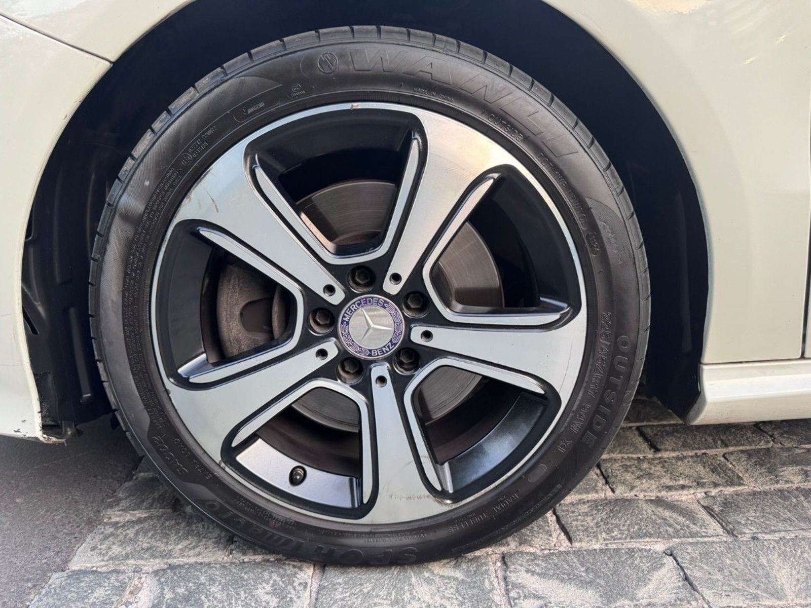 MERCEDES-BENZ B220 2.0 2018 - Imagen 8 de 10