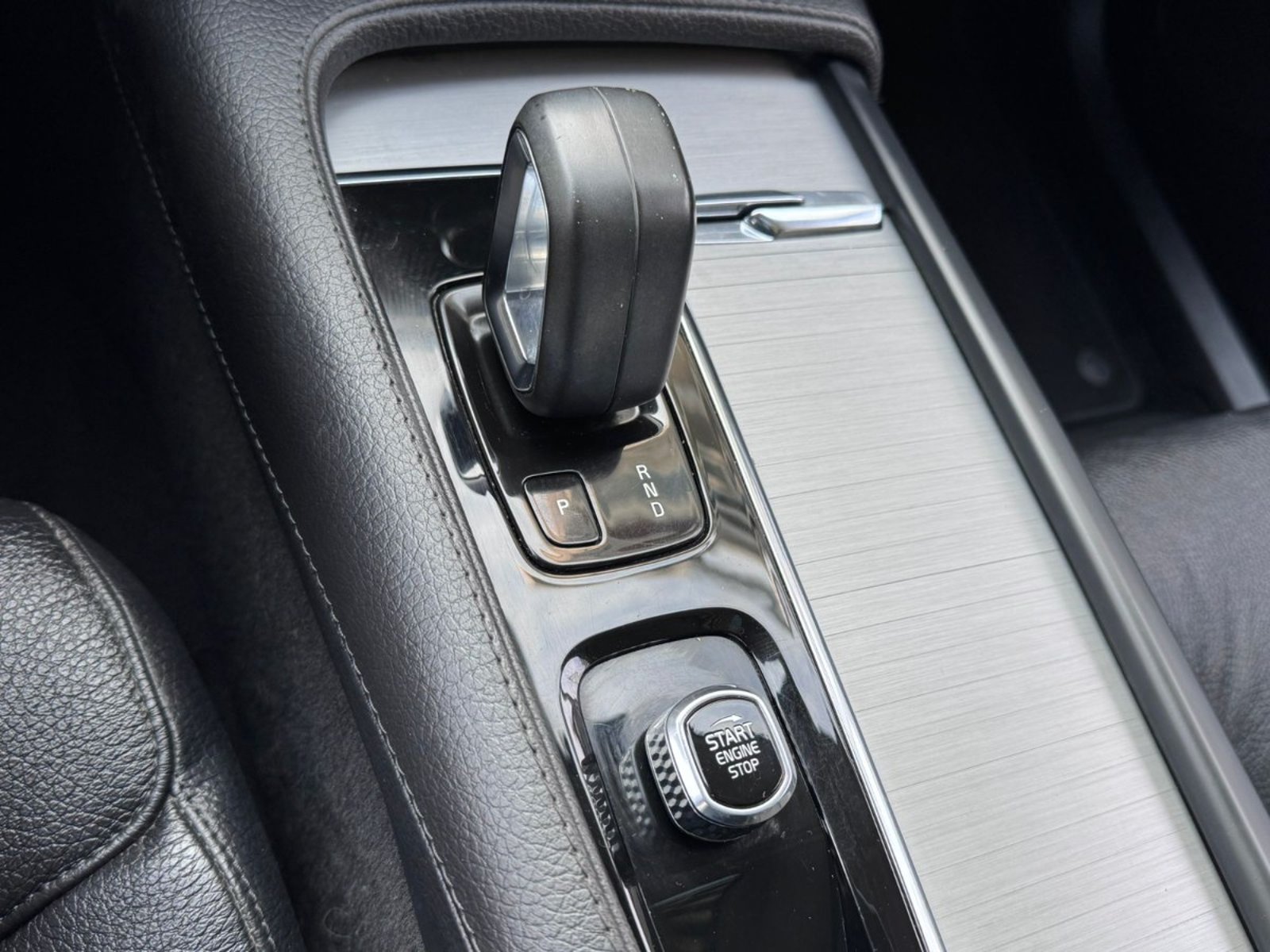 VOLVO XC90 MOMENTUM II B6 4X4 2.0 AUT 2022 - Imagen 8 de 10