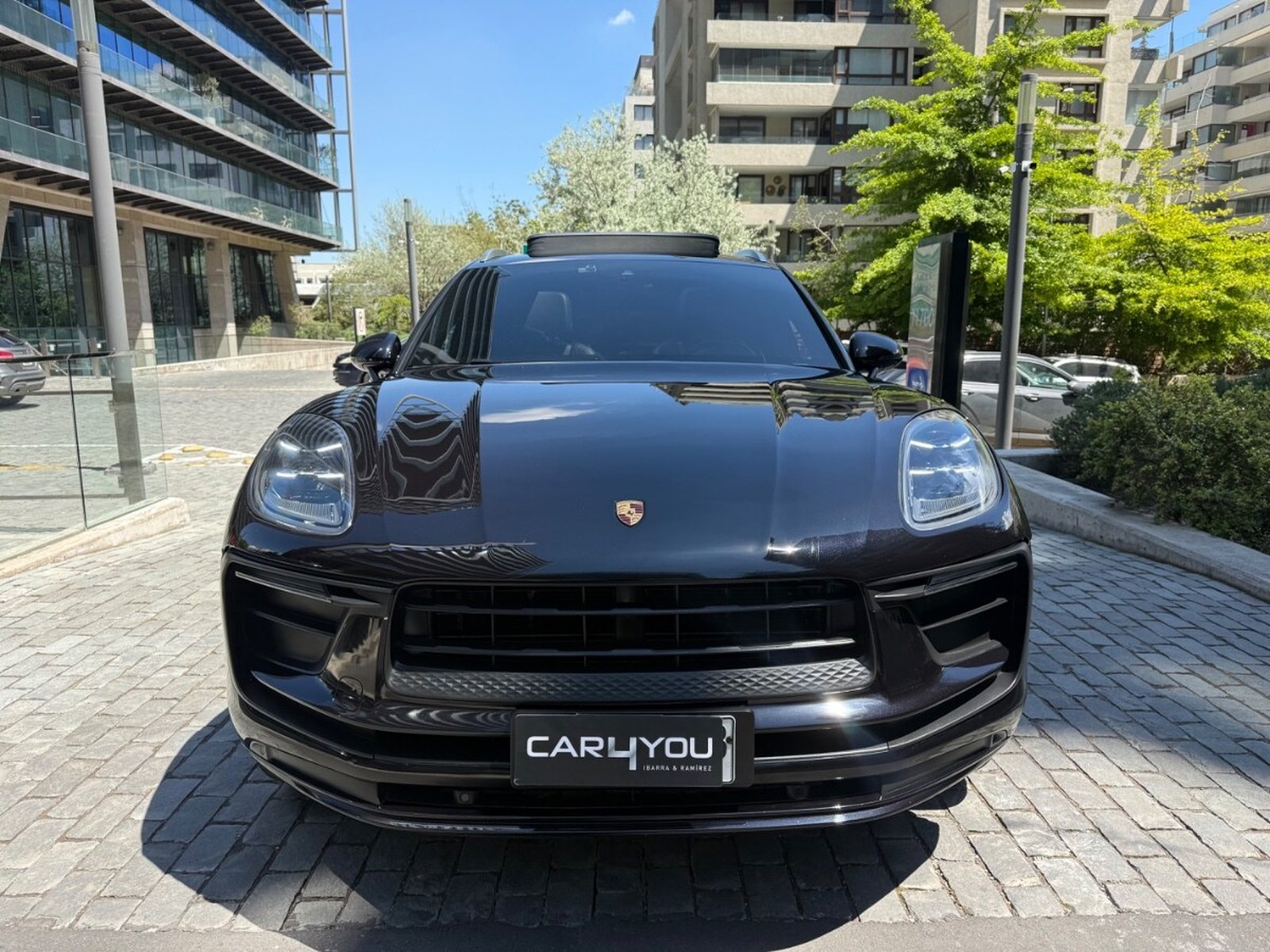 Porsche MACAN R4 4X4 2022 - Foto 2 de 10