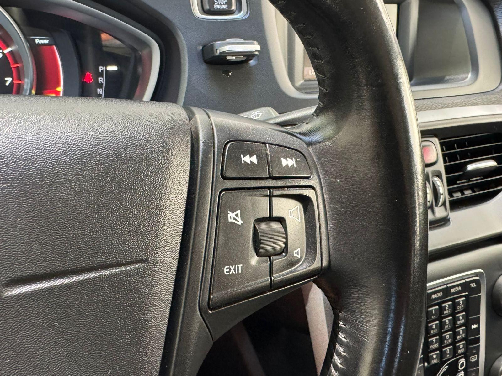 VOLVO V40 CC T4 COMFORT 2015 - Imagen 10 de 10