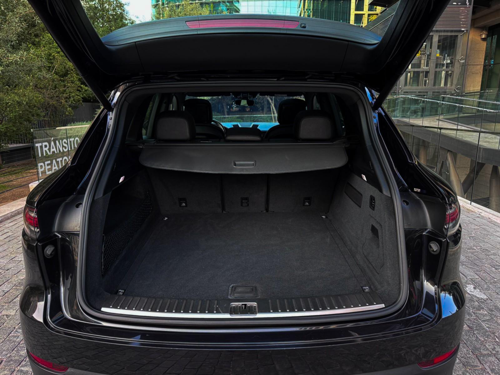 PORSCHE CAYENNE 4X4 3.0 2020 - Imagen 9 de 10